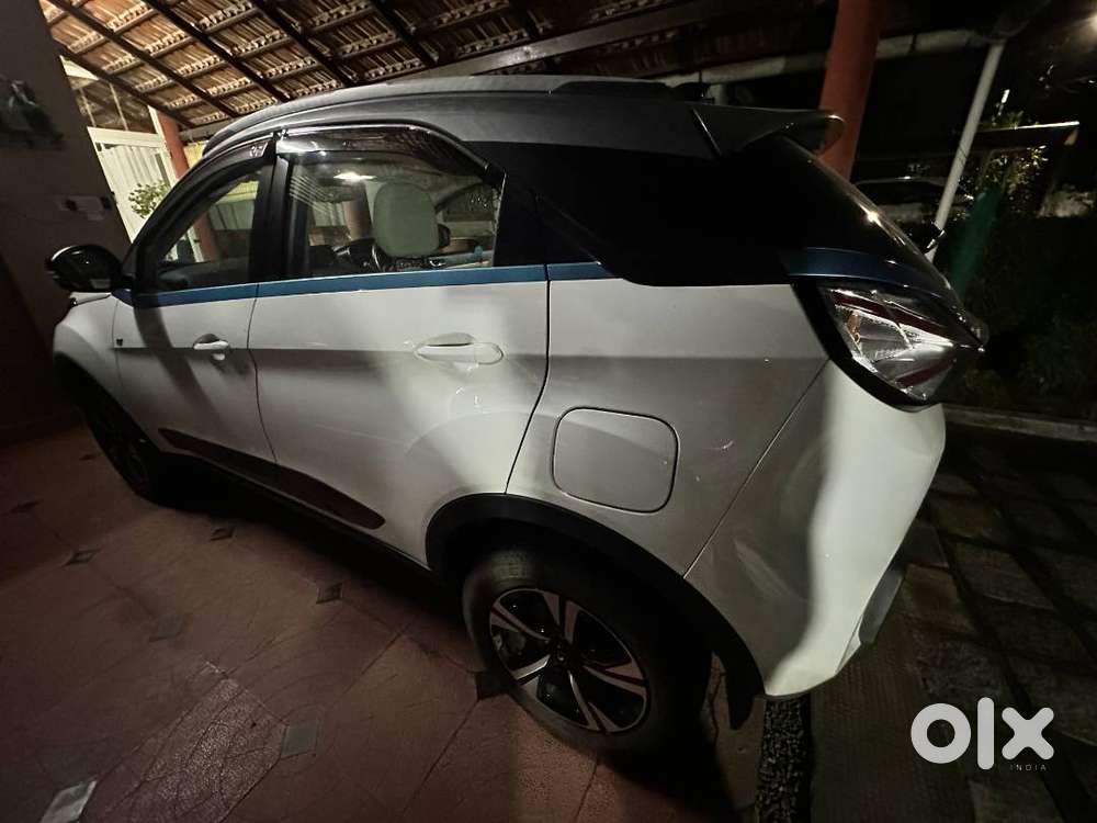 Tata Nexon Ev Max Top Variant