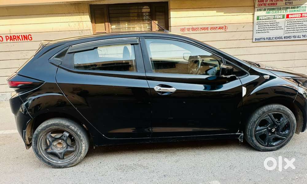 Tata Altroz 1.2 Xz (o), 2023, Petrol