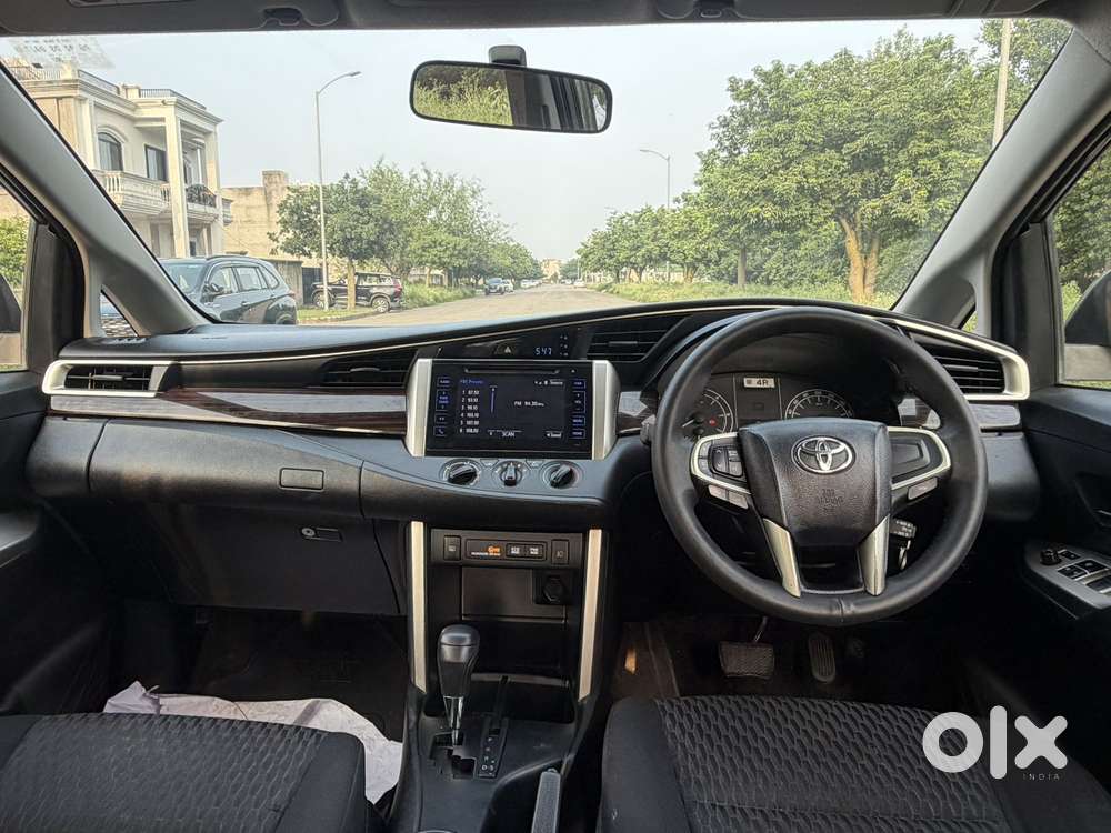 Toyota Innova Crysta 2.8 Gx At 8s, 2018, Diesel
