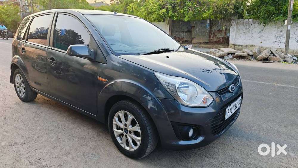 Ford Figo 2012-2015 Diesel Titanium, 2014, Diesel