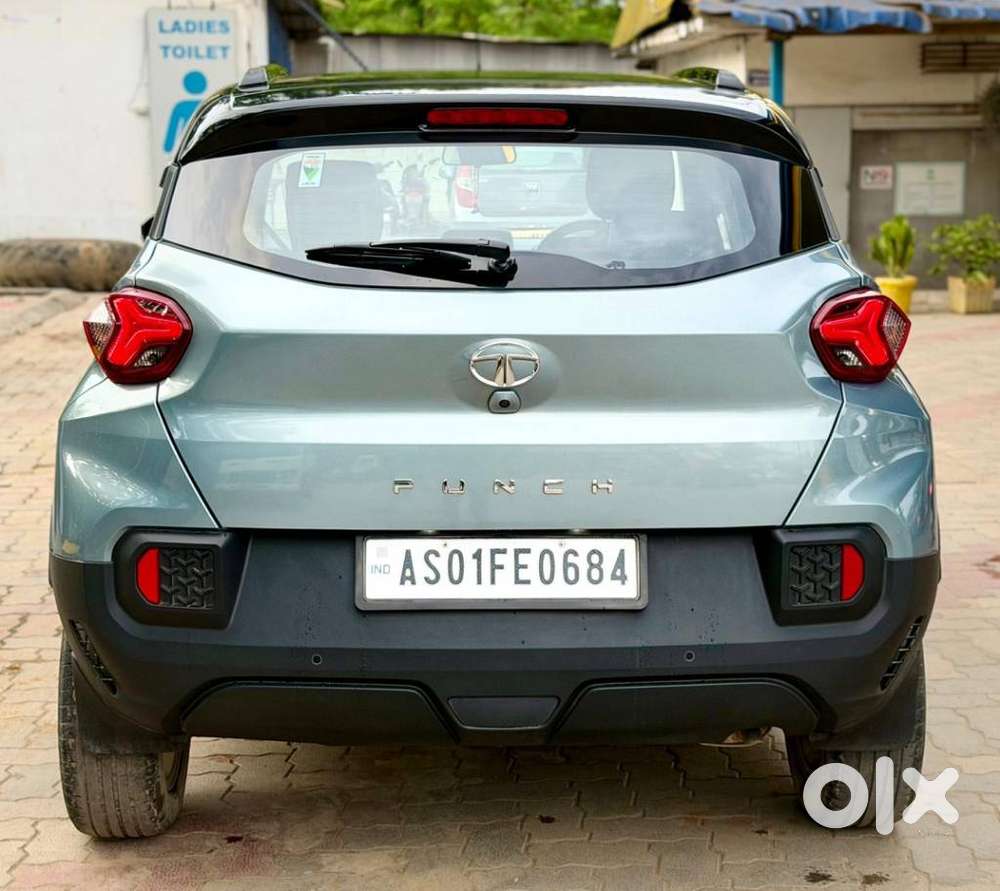 Tata Punch 1.2 Revotron Creative Dual Tone, 2022, Petrol