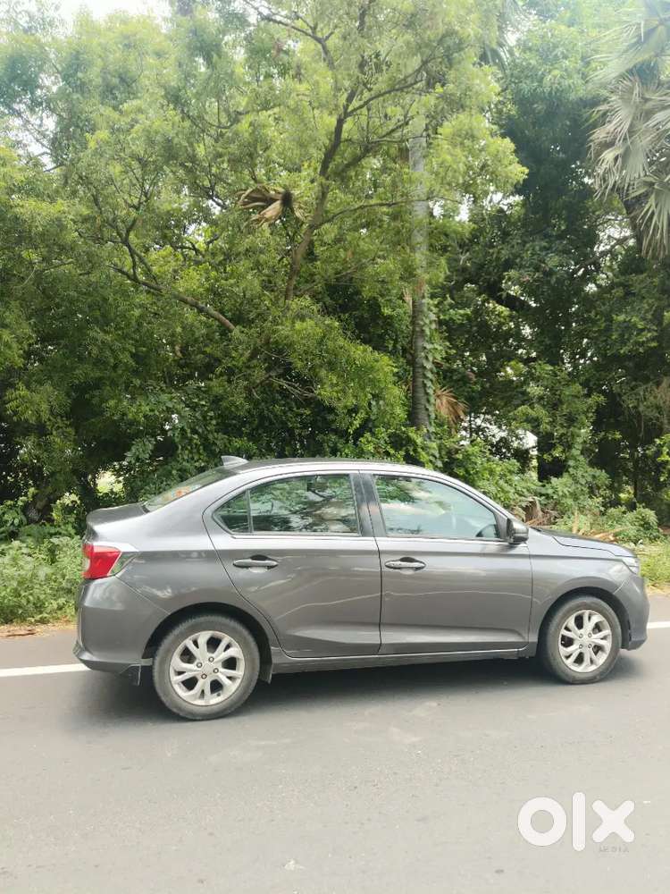 Honda Amaze 2018 Petrol Well Maintained.
