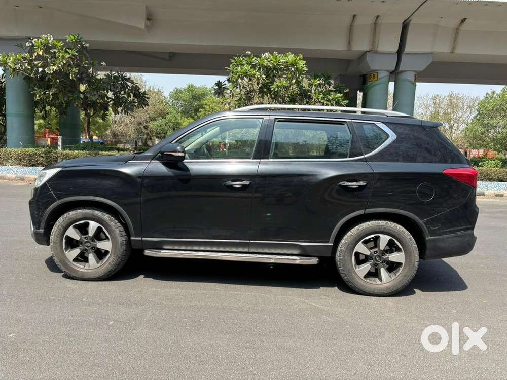 Mahindra Alturas G4 2019 Diesel Well Maintained