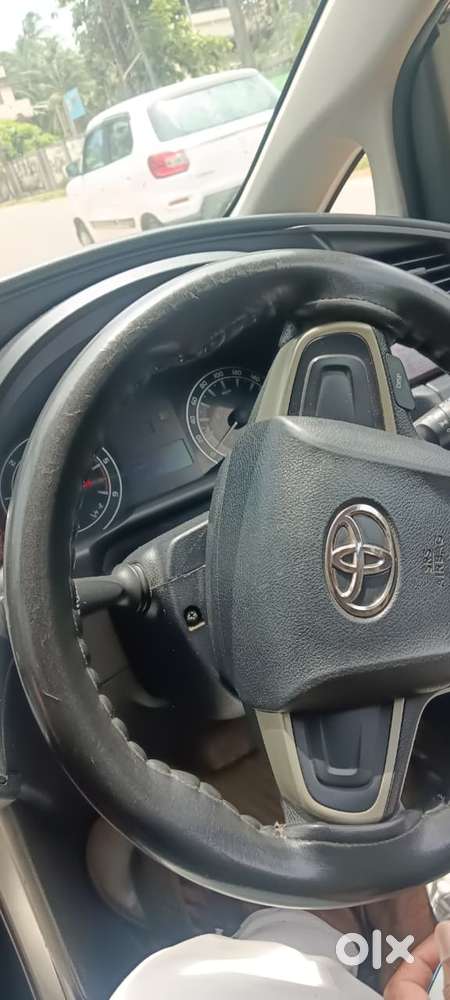 Toyota Innova Crysta, 2016, Petrol