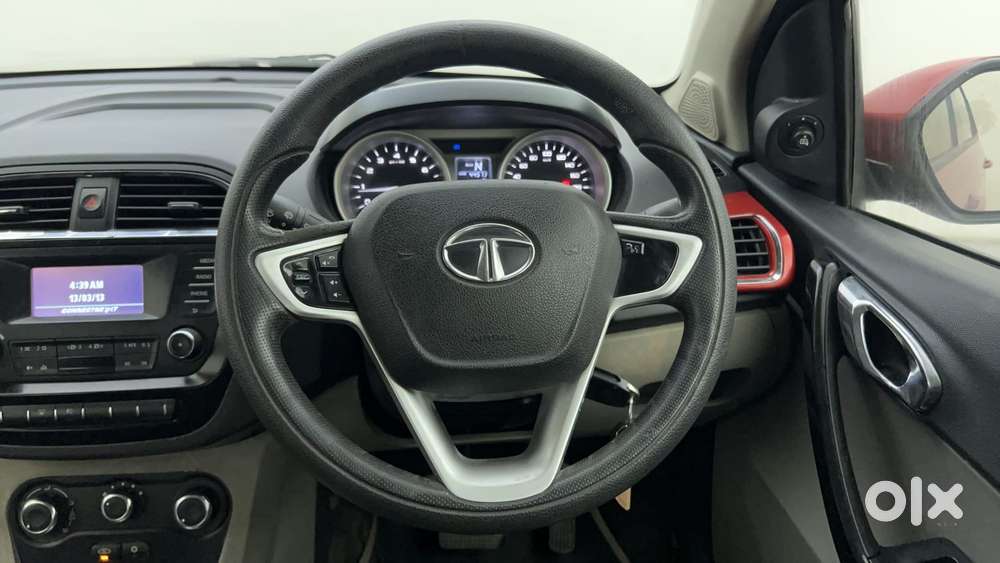 Tata Tiago Xza, 2017, Petrol