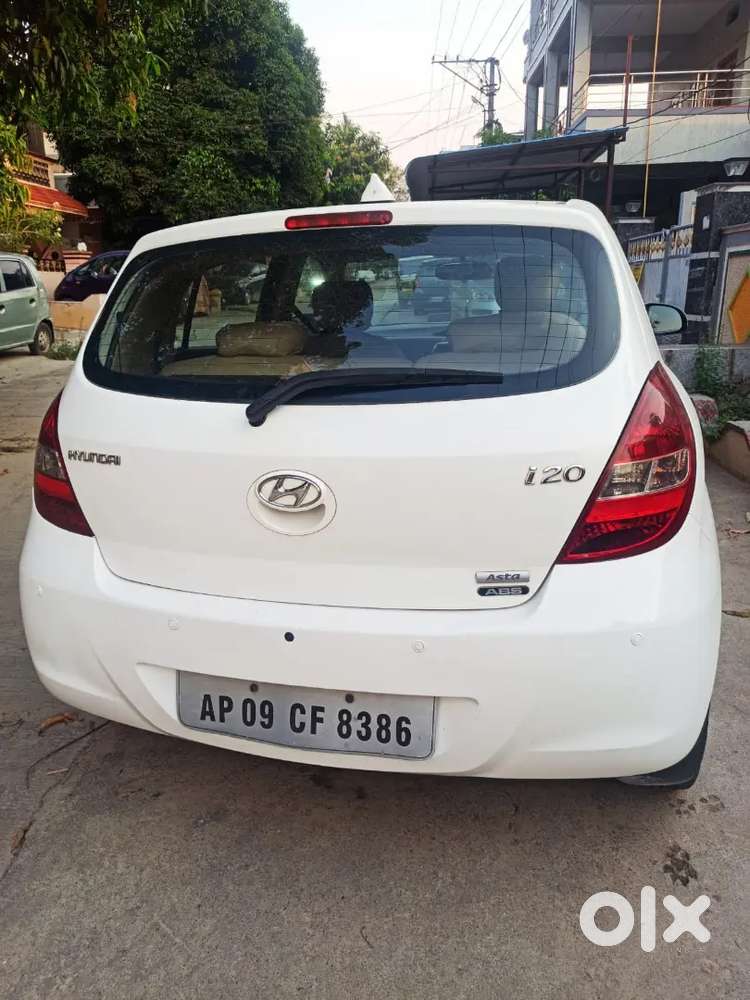 Hyundai I20 2012 Petrol 125000 Km Driven