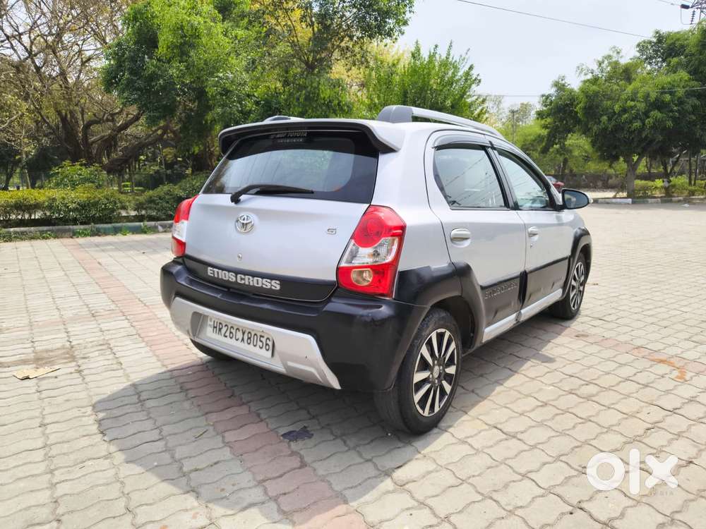 Toyota Etios Cross 1.2l G, 2016, Petrol