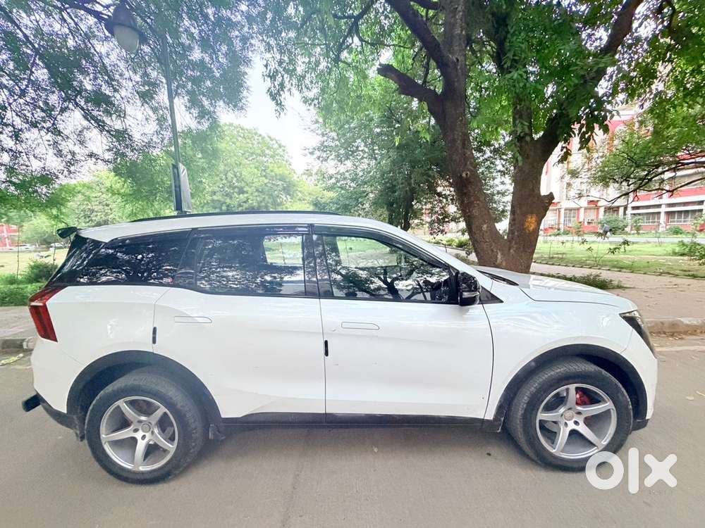 Mahindra Xuv700 Petrol 2024
