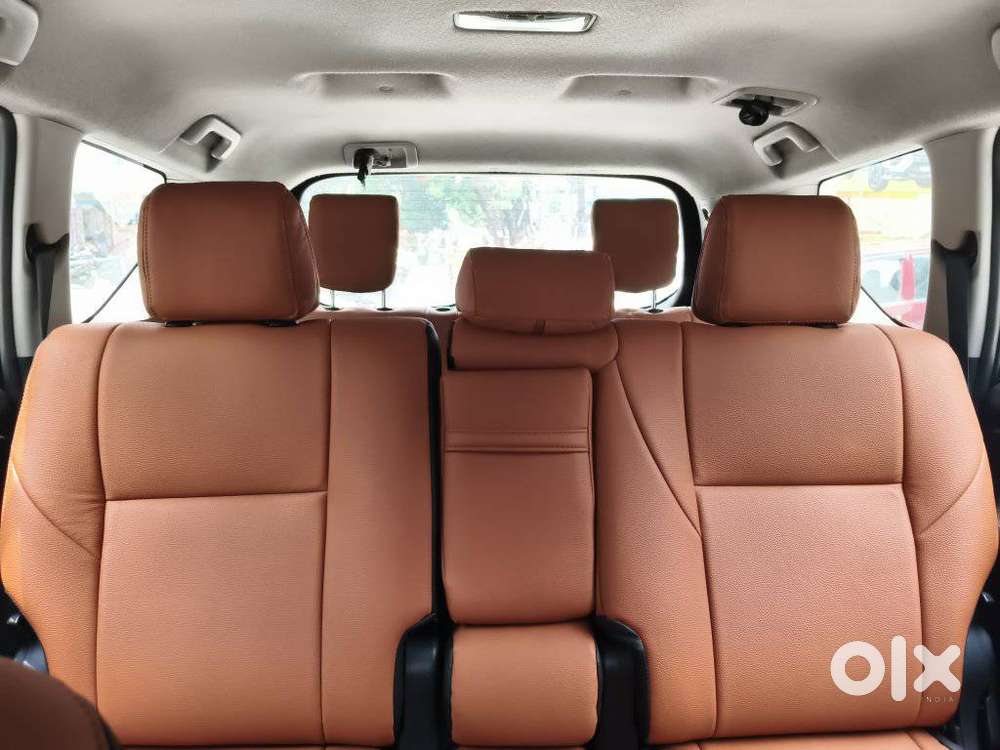 Toyota Innova Crysta 2.4 G Mt 8s, 2019, Diesel