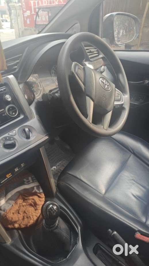 Toyota Innova Crysta 2.4 G Mt, 2016, Diesel