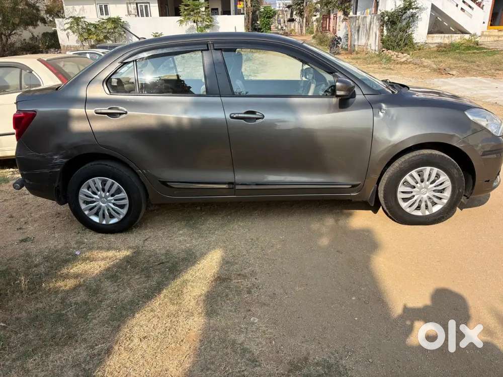 Maruti Suzuki Dzire 2023 Petrol 142000 Km Driven