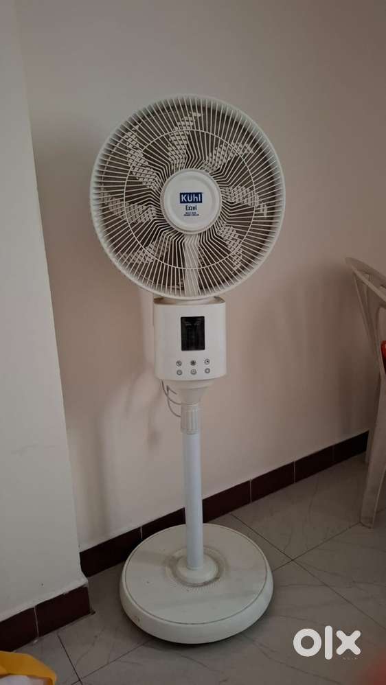 Pedestal fan