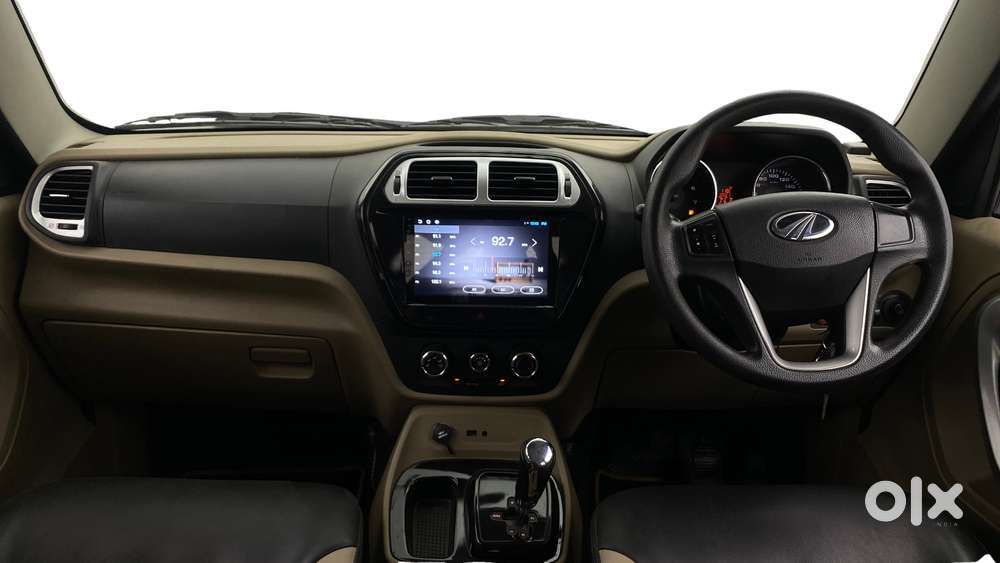 Mahindra Tuv 300 T8 Amt, 2016, Diesel