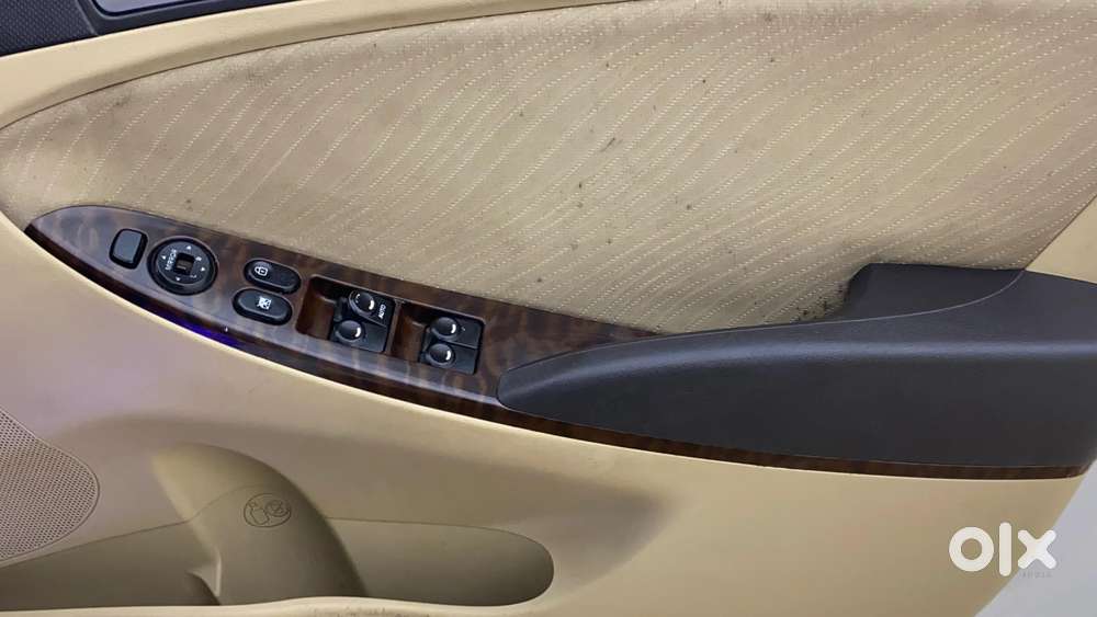 Hyundai Verna Hyundai-verna-2015-2016-1.6-crdi-s-option, 2015, Diese..