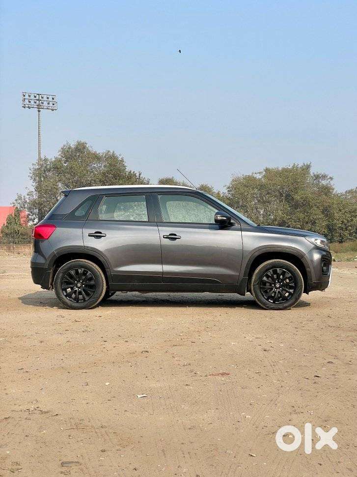 Maruti Suzuki Brezza 1.5 Zxi Plus Smart Hybrid, 2022, Cng & Hybrids