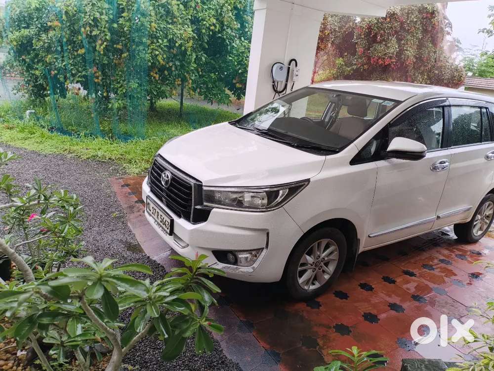 Toyota Innova Crysta 2.8 G At Diesel  Single Owner