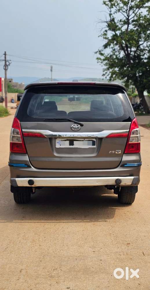 Toyota Innova 2.0 Vx 8 Seater Bs Iv, 2015, Diesel