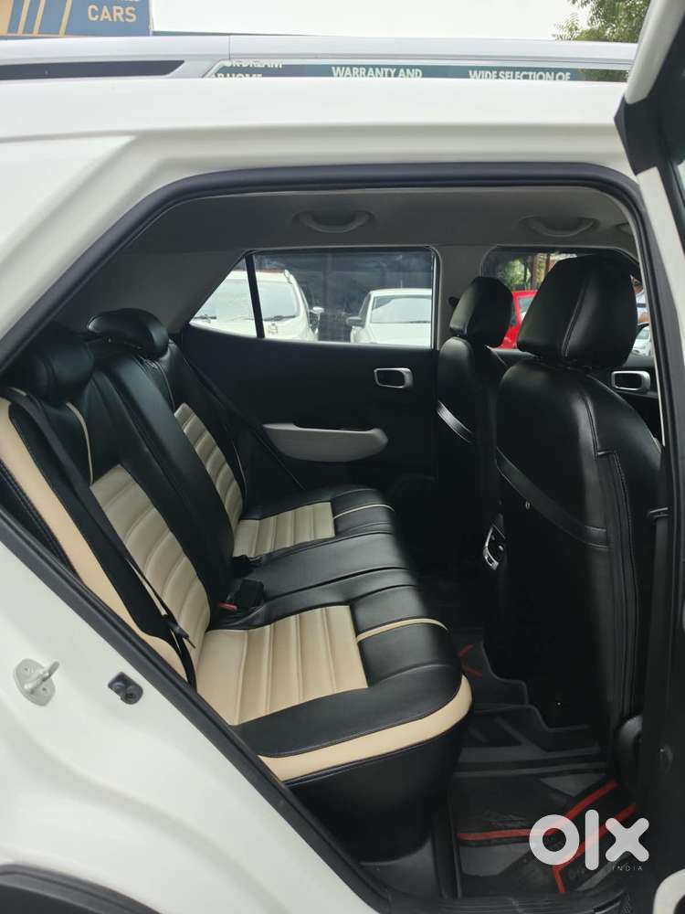 Hyundai Venue 1.2 S (o), 2023, Petrol