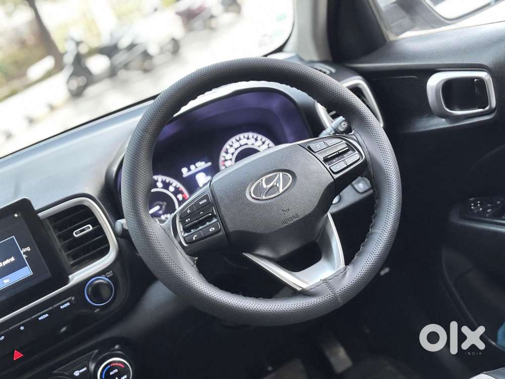 Hyundai Venue 1.0 Sx (o) Turbo Dct, 2019, Petrol
