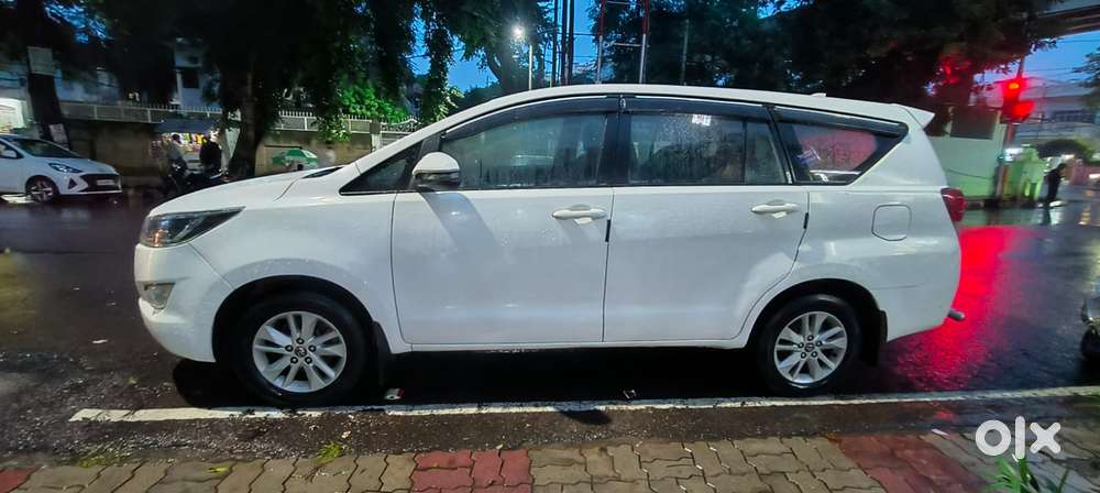 Toyota Innova Crysta 2.4 G Plus Mt 8 Str, 2019, Diesel
