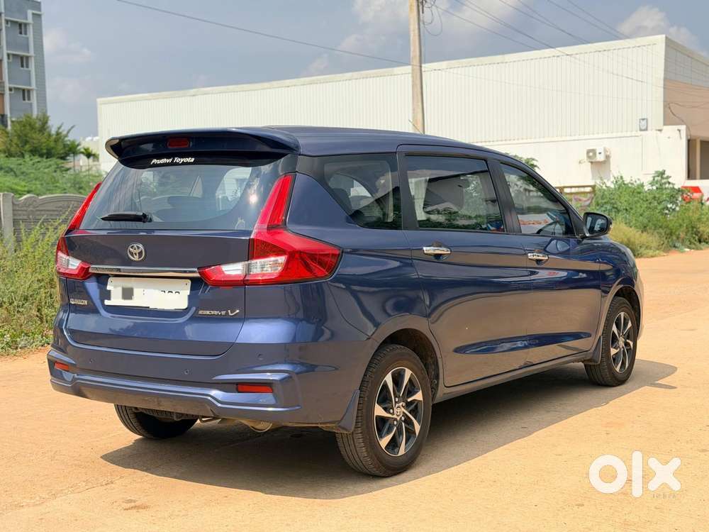 Toyota Rumion V Mt, 2023, Petrol