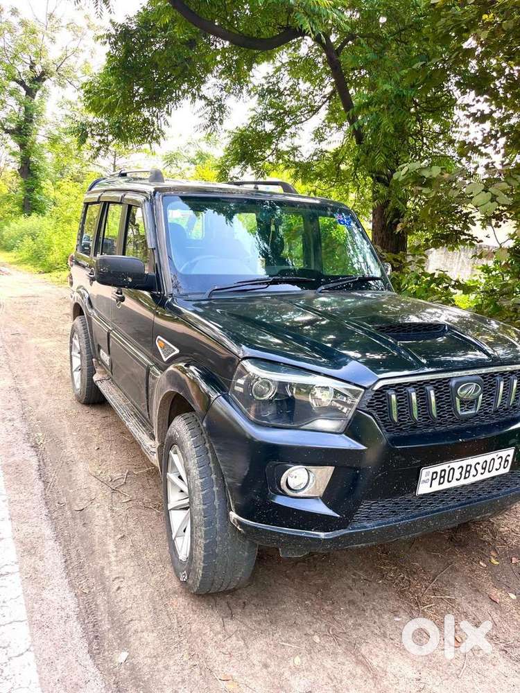 Mahindra Scorpio Classic 2014 Diesel 140000 Km Driven