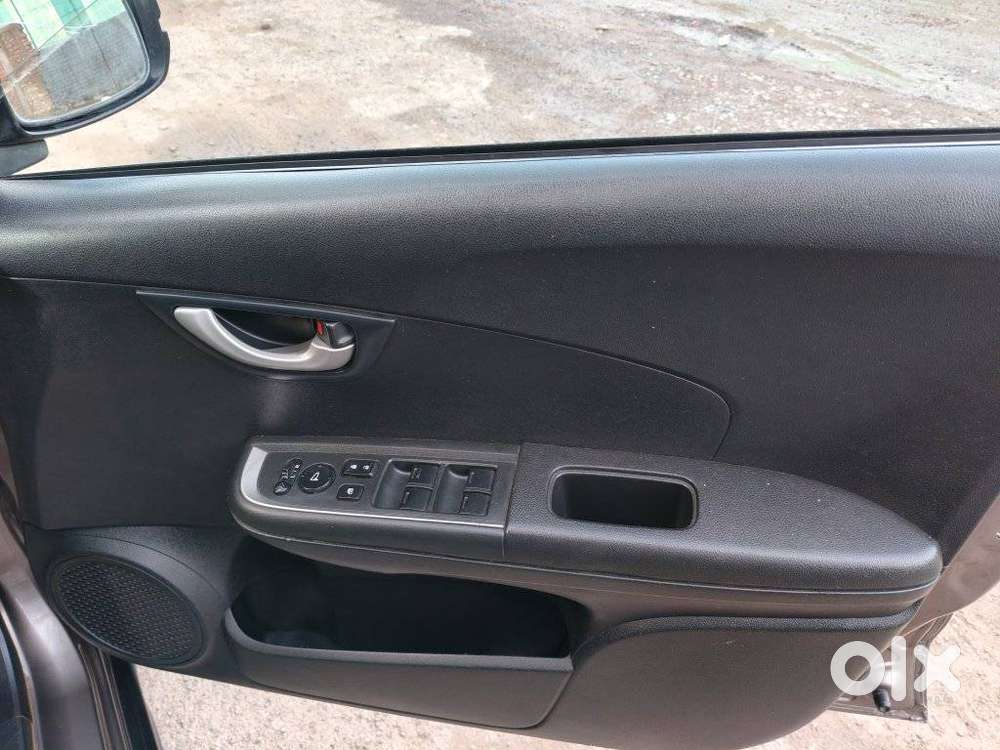 Honda Br-v I-vtec V Mt, 2016, Petrol