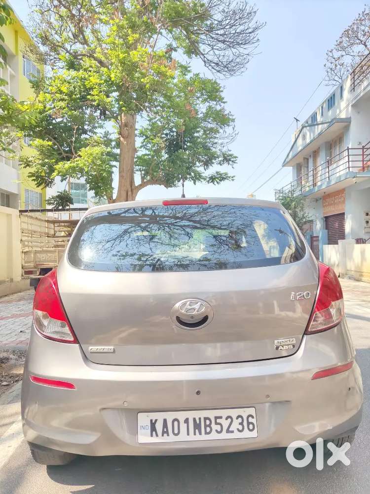 Hyundai I20 2014 Sports Diesel 2nd Owner