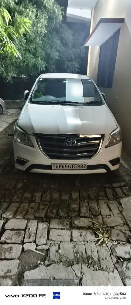 Toyota Innova 2010