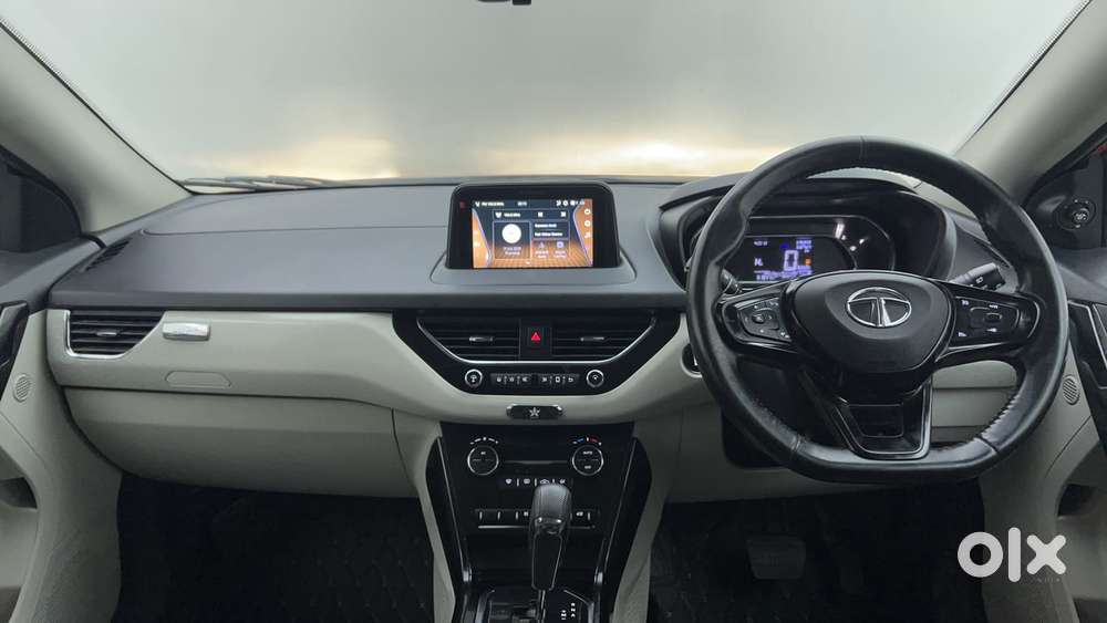Tata Nexon 1.5 Revotorq Xza Plus Dual Tone Roof (o) Amt, 2021, Diese..