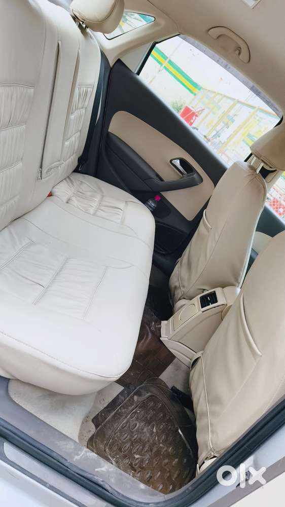 Volkswagen Vento 2010-2013 Petrol Highline, 2011, Petrol