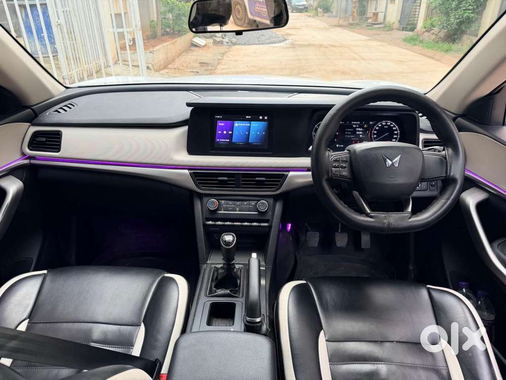 Mahindra Xuv700 Mx Diesel Mt 5 Str (e), 2023, Diesel