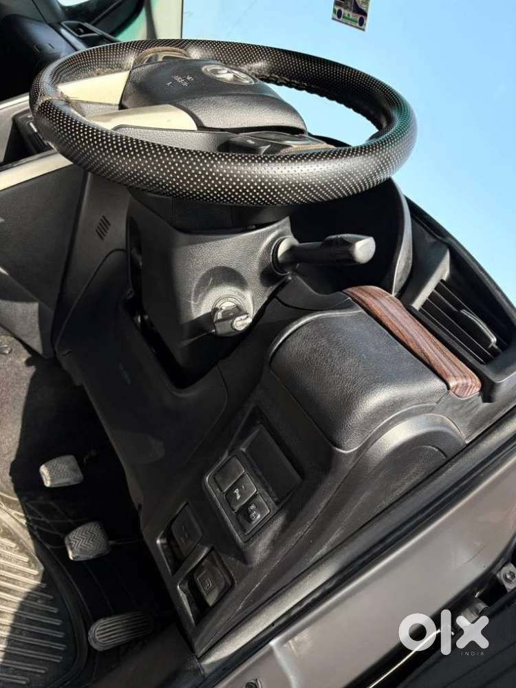 Toyota Innova Crysta 2.4 G Mt 7 Str, 2017, Diesel