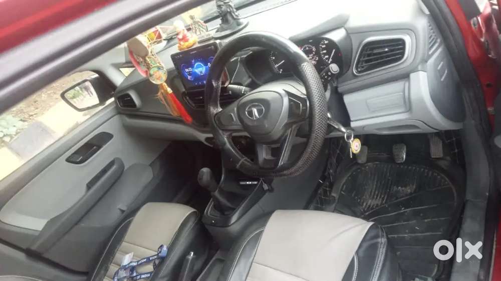 Tata Altroz Xe Petrol 2021