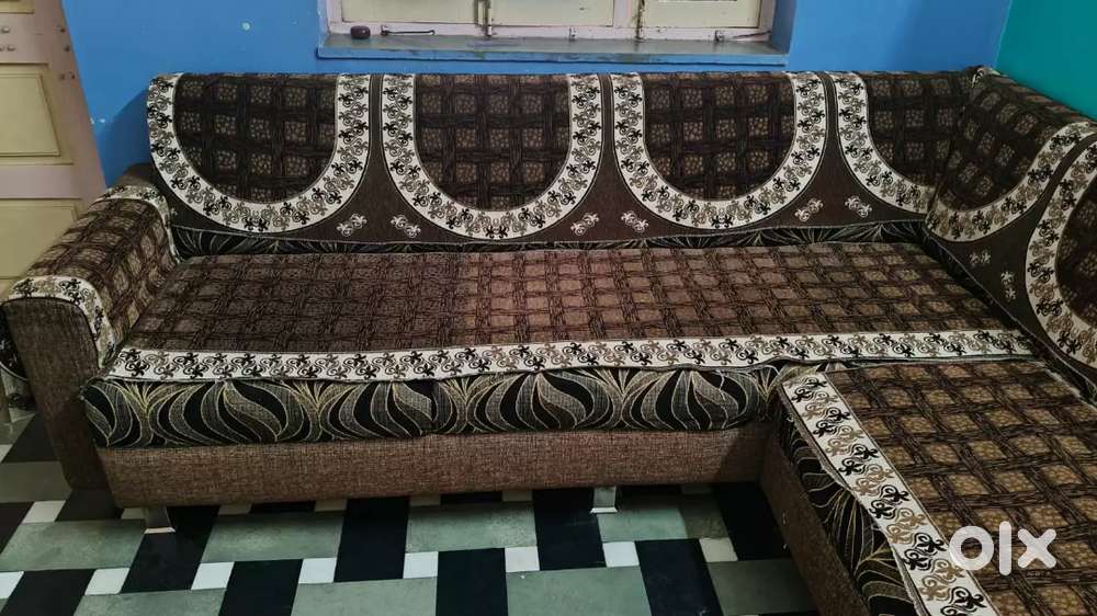 Personally Made sofa ( Calling time 3:00 pm to 6:00pm)