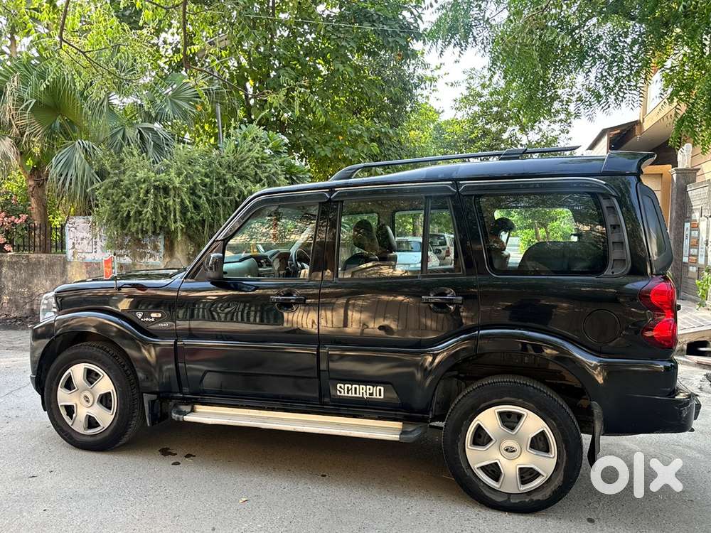 Mahindra Scorpio Classic Diesel Manual 2021