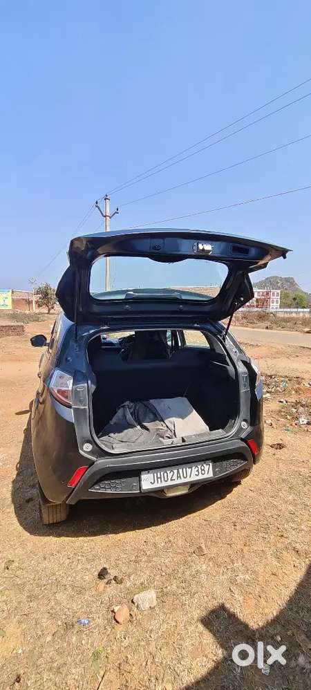 Tata Nexon 2018 Petrol Well Maintained