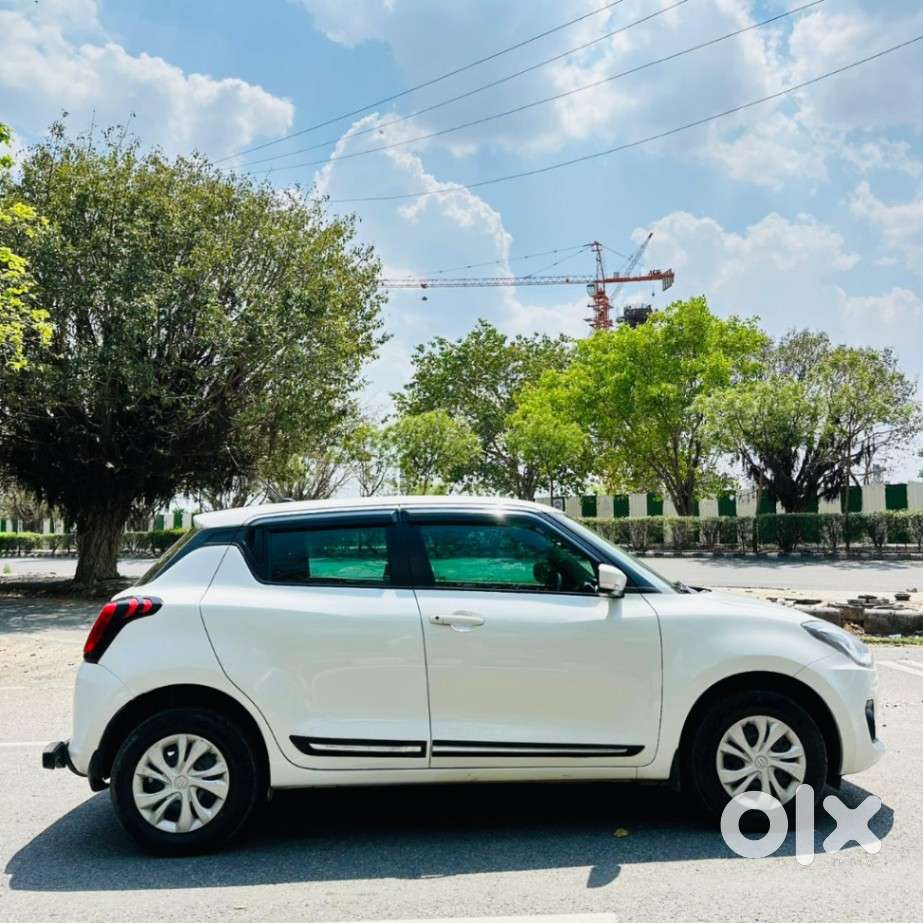 Maruti Suzuki Swift 2018 Amt Vxi, 2022, Petrol