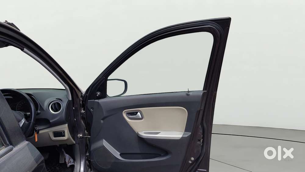 Maruti Suzuki Alto K10 1.0 Vxi Amt, 2016, Petrol