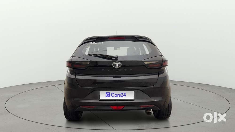 Tata Altroz 1.2 Xza Plus Dark Edition Dct, 2022, Petrol