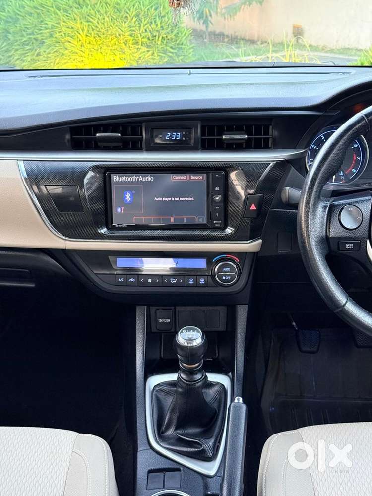 Just 22000 Km Driven 2014 Toyota Corolla Altis 2
