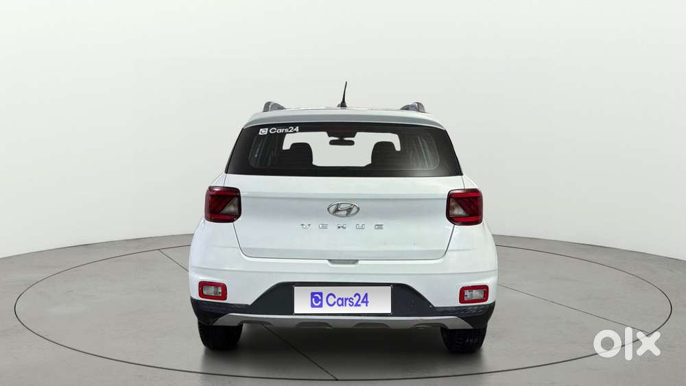 Hyundai Venue 1.2 S Plus, 2022, Petrol