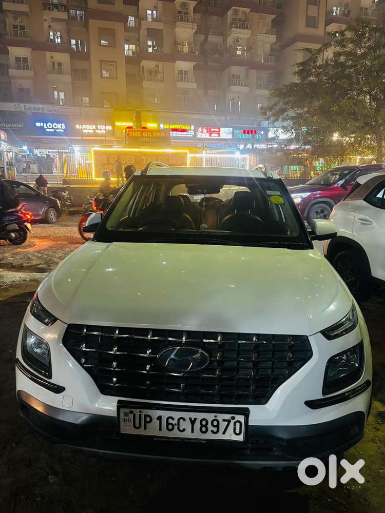 Hyundai Venue 2021 Petrol Well Maintained
