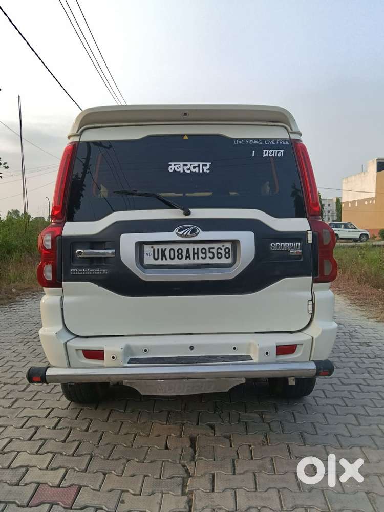 Mahindra Scorpio S8, 2015, Diesel