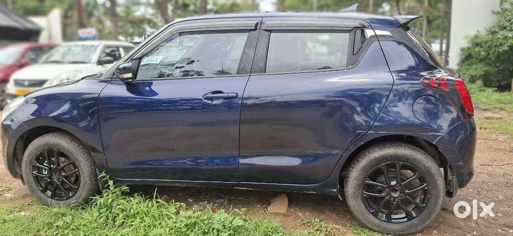 Maruti Suzuki Swift Vvt Vxi, 2021, Petrol