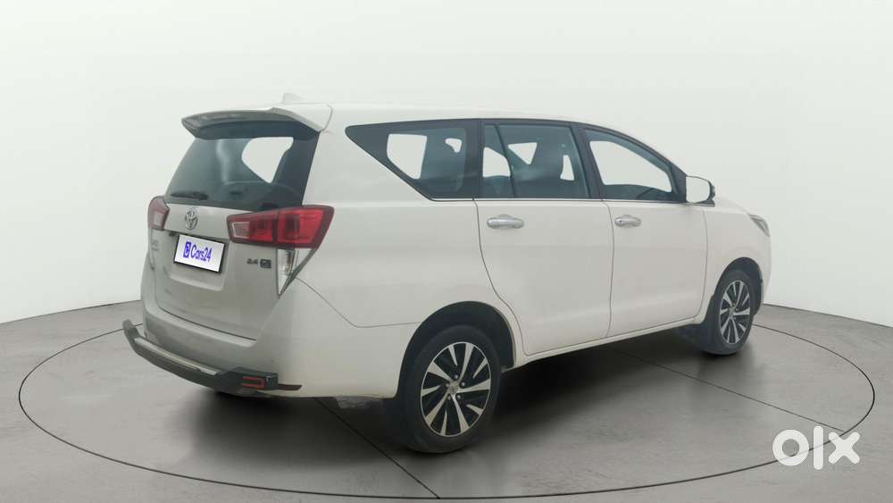 Toyota Innova Crysta 2.4 ZX MT, 2025, Diesel
