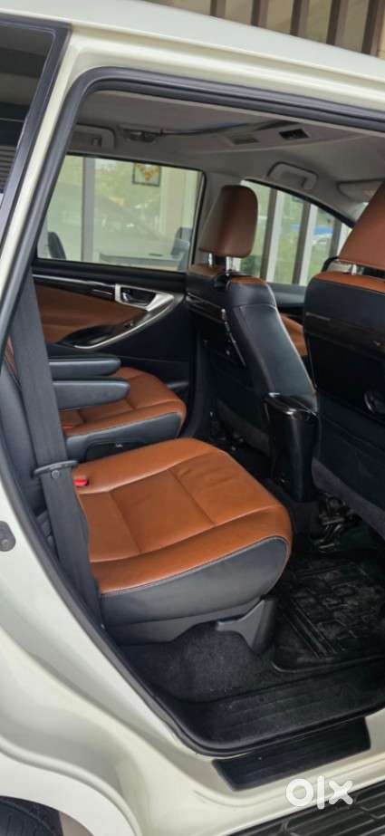 Toyota Innova Crysta 2.8z Automatic, 2018, Diesel