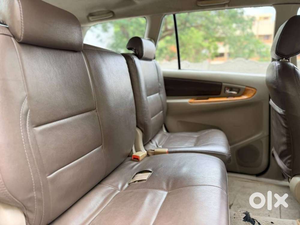 Toyota Innova 2.5 V 7 Str, 2012, Diesel