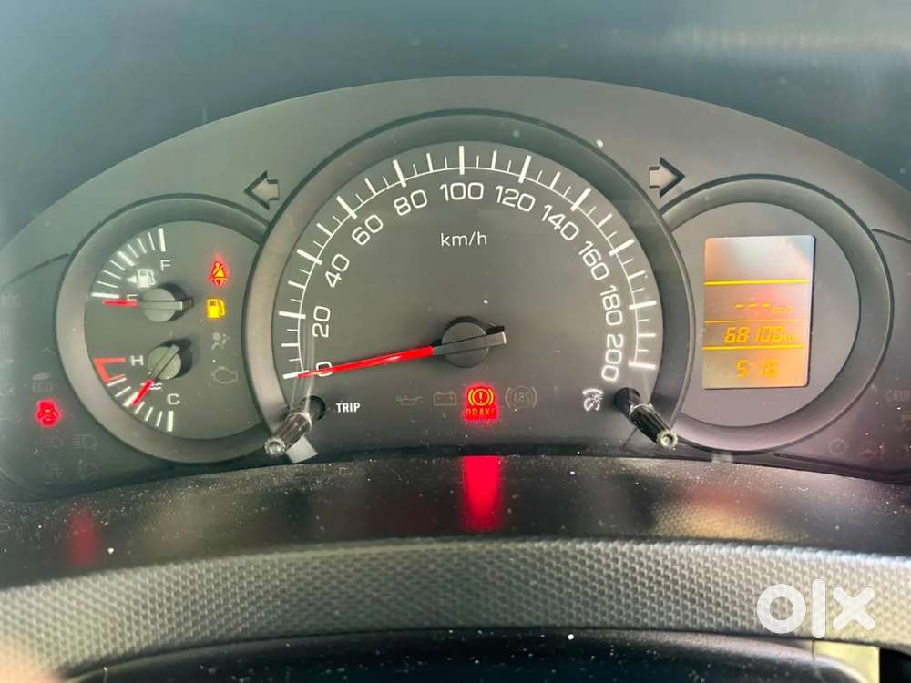 Maruti Suzuki Swift Lxi Optional-o, 2017, Petrol