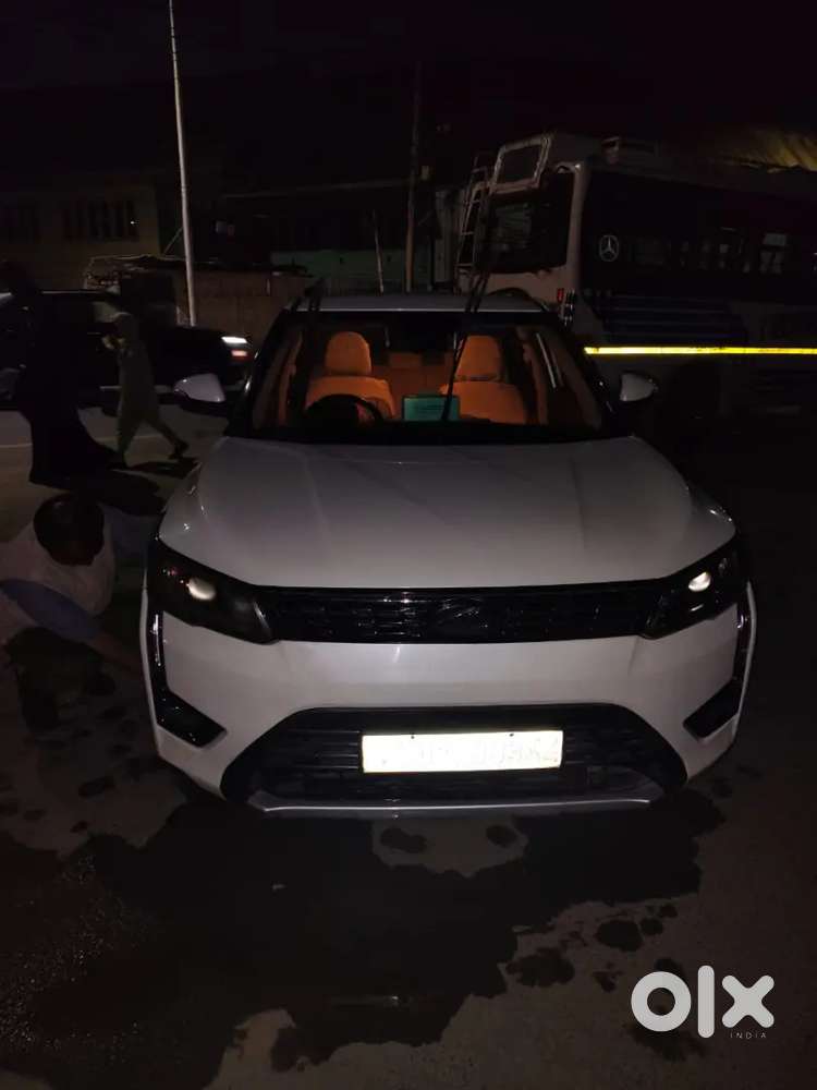 Mahindra Xuv300 2021 Petrol 33500km Driven
